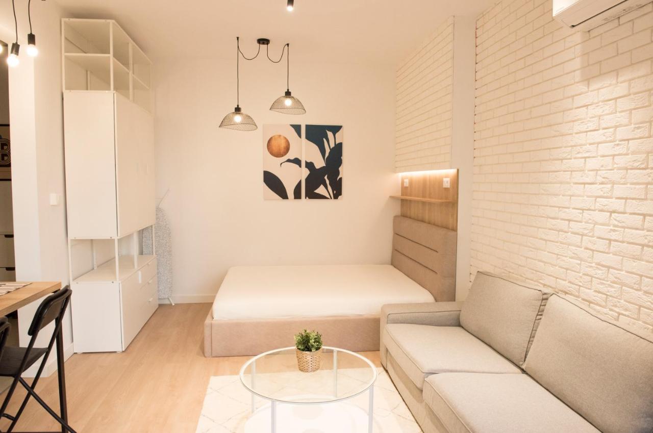 Top Center Designer Studio Apartment โซเฟีย ภายนอก รูปภาพ